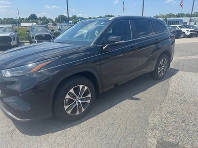 2024 Toyota Highlander XLE
