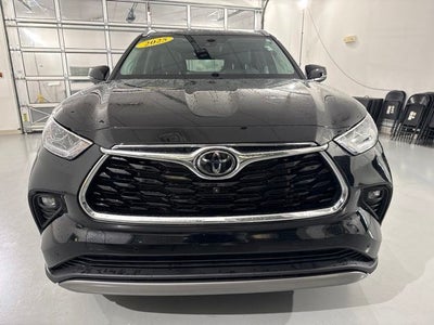 2025 Toyota Highlander Platinum