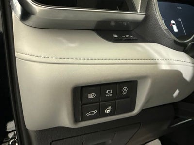 2025 Toyota Highlander Platinum