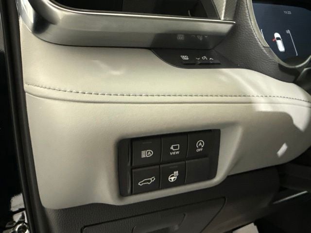 2025 Toyota Highlander Platinum