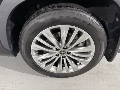 2025 Toyota Highlander Platinum