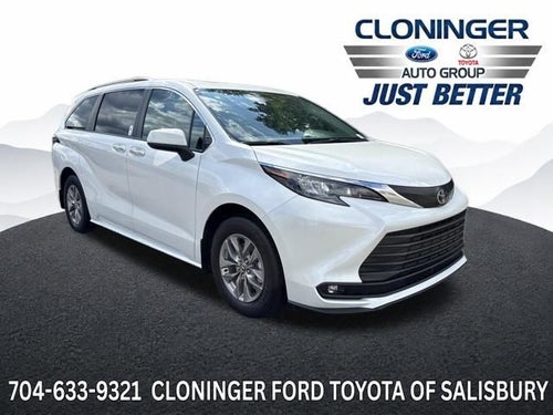 2026 Toyota Sienna XLE 8 Passenger