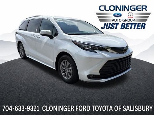 2026 Toyota Sienna XLE 8 Passenger
