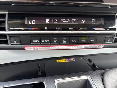 2026 Toyota Sienna XLE 8 Passenger