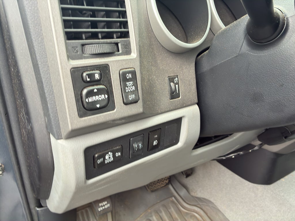 2010 Toyota Tundra Grade 4.6L V8 (A6)