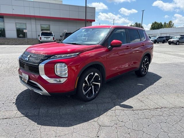 2024 Mitsubishi Outlander SE