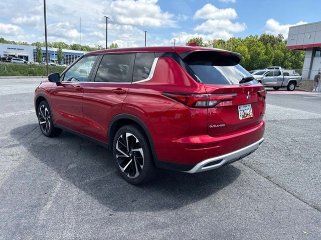 2024 Mitsubishi Outlander SE