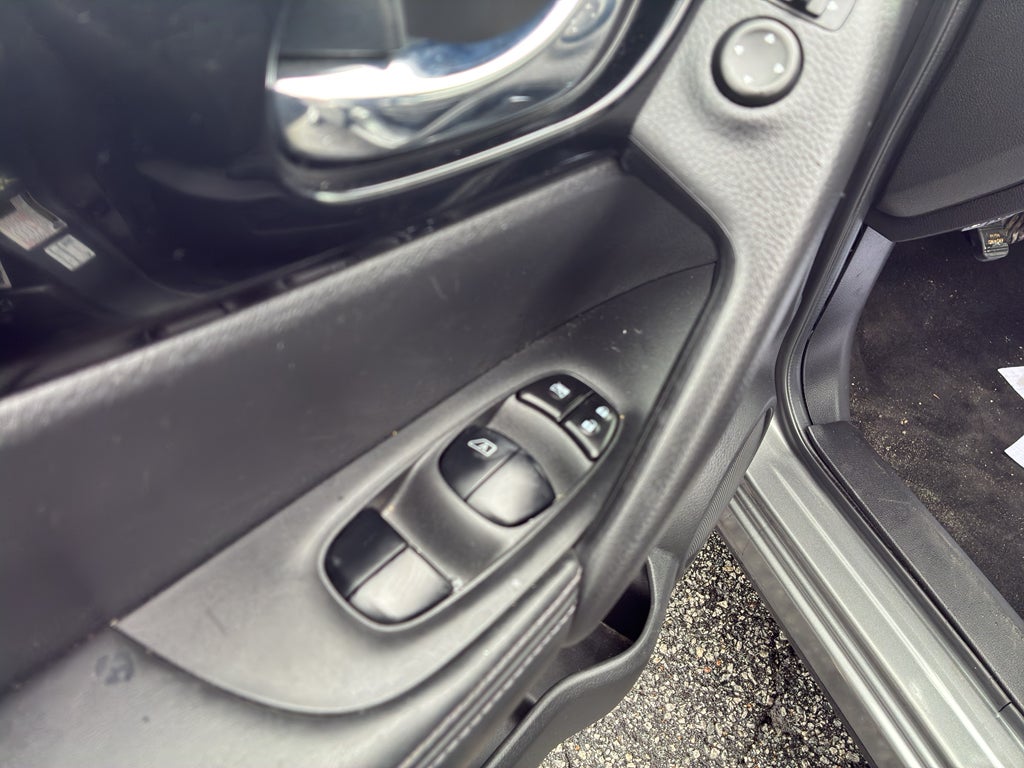 2018 Nissan Rogue Sport SV