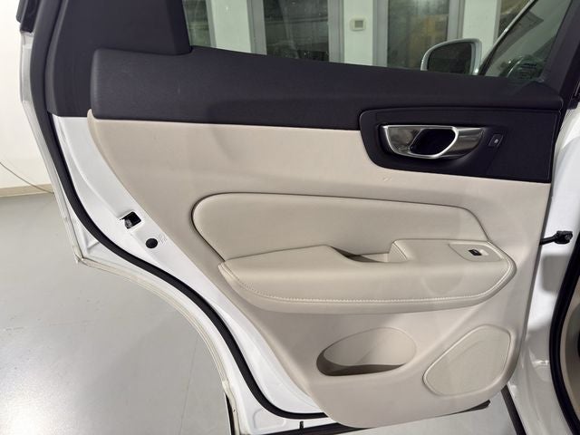 2021 Volvo XC60 T5 Inscription